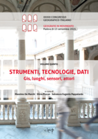 Glimpses of the websites run by the Contrade di Siena: Thin description and phenomenological traditions
