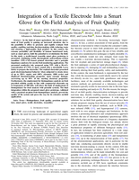 Integration of a Textile Electrode into a Smart Glove for On-Field Analysis of Fruit Quality